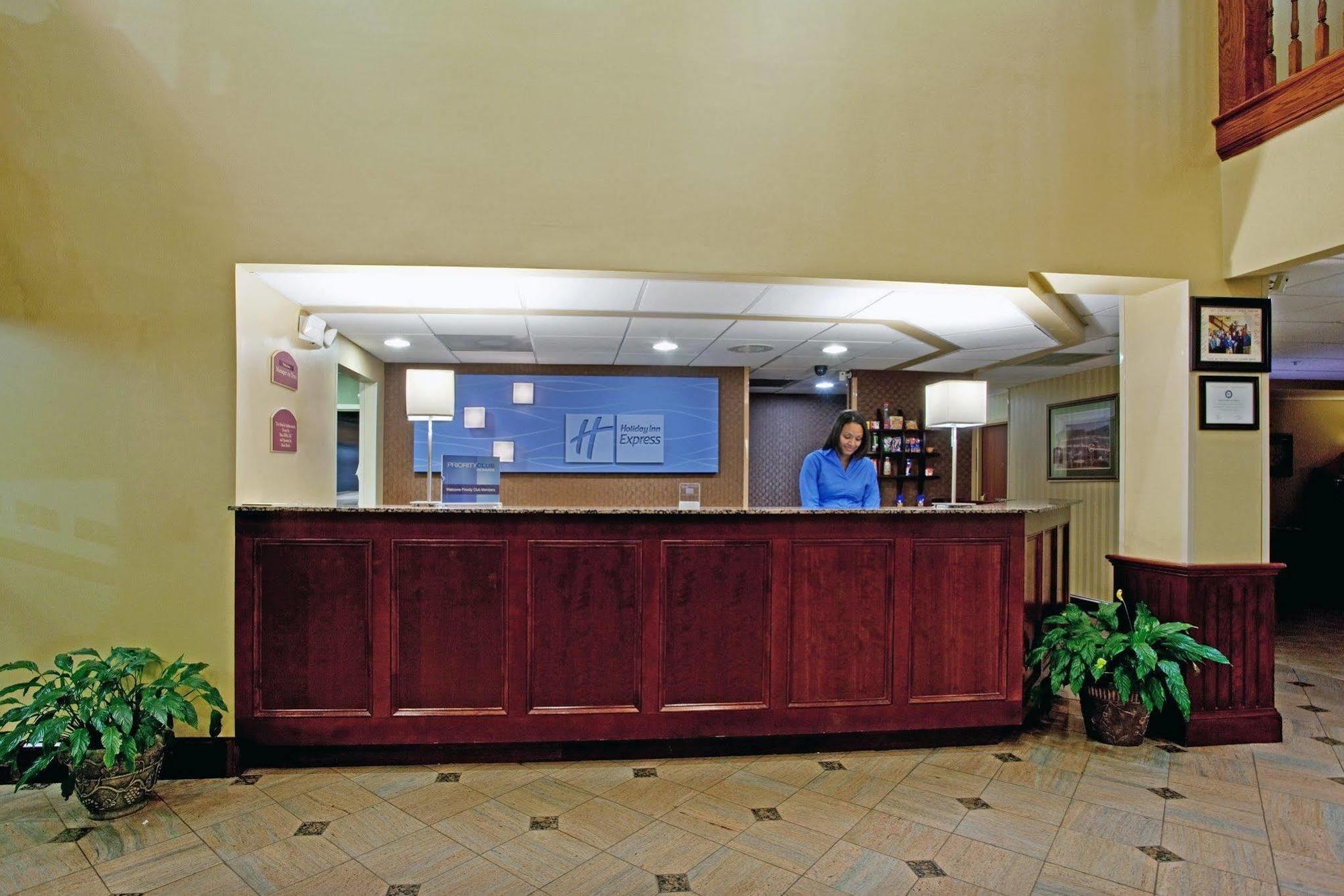 Holiday Inn Express & Suites Charlotte Arpt-Belmont By Ihg Exteriér fotografie